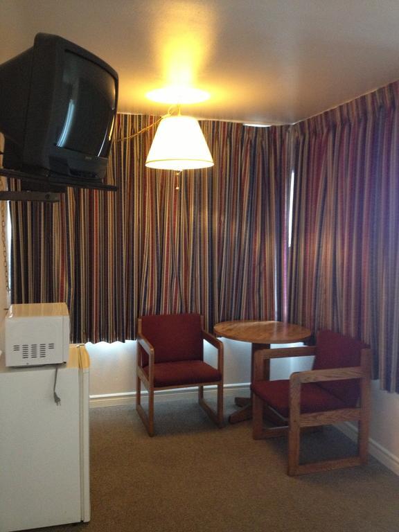 Cozy Cove Beachfront Resort Inn 林肯市 外观 照片